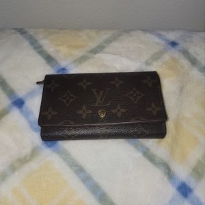 LV Monogram short wallet